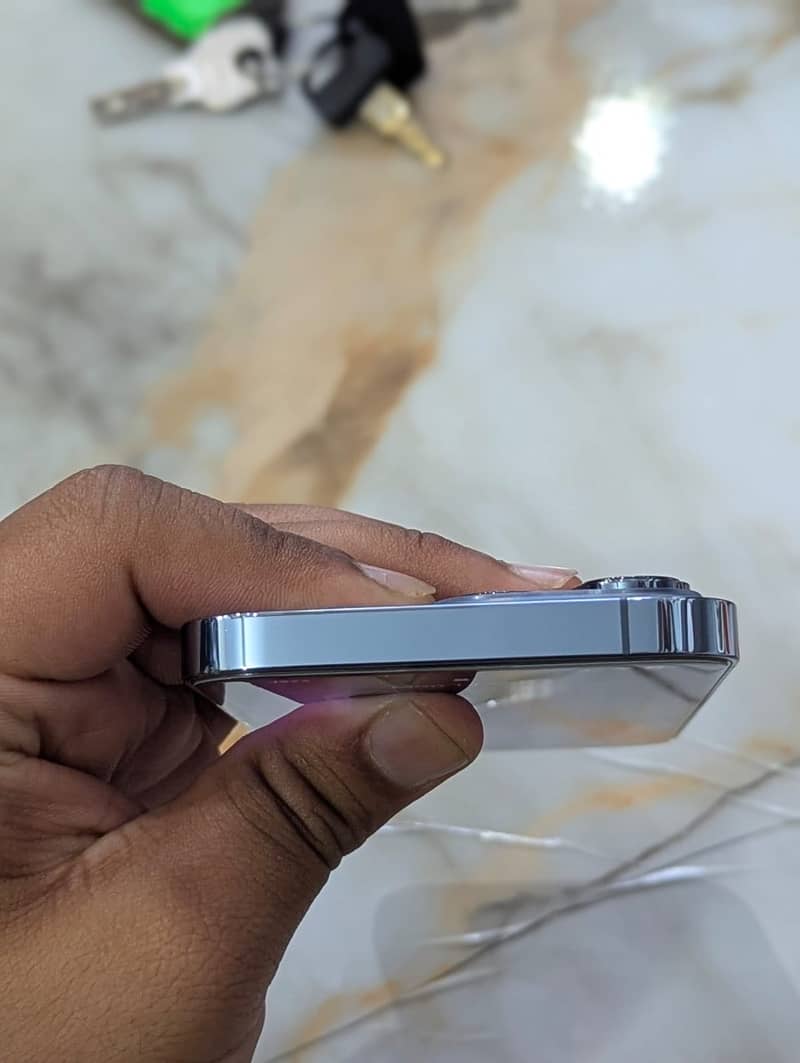 Apple iPhone 13 Pro 3