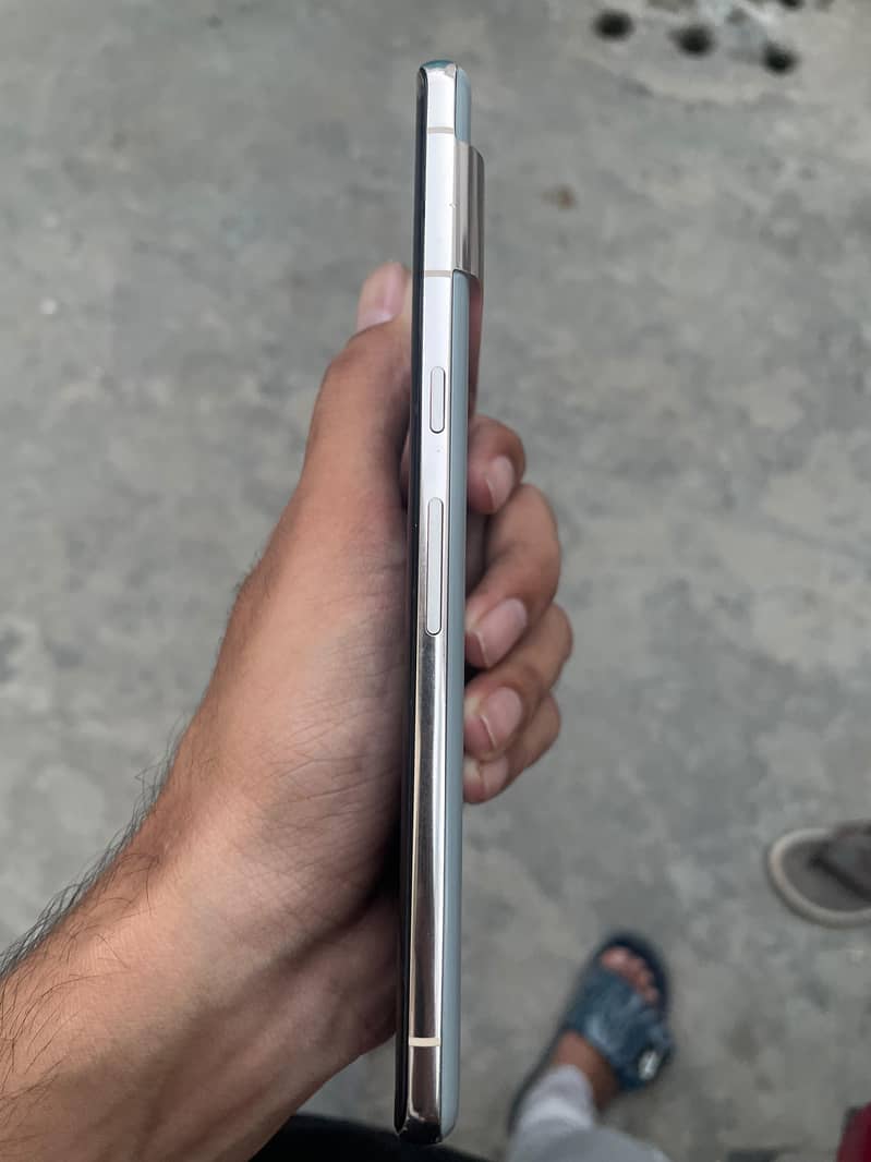 Google Pixel 7 Pro 2