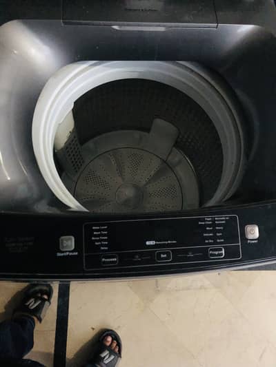 Haier 12KG fully automatic washing machine HWM-120-1789 mint condition