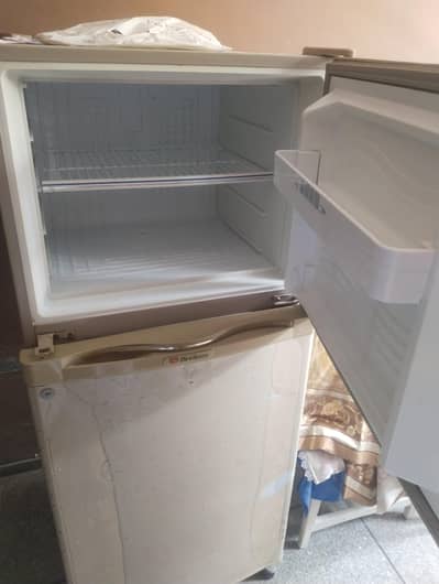 Dawlance Refrigerator