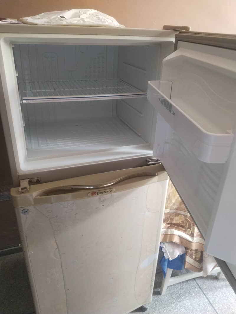 Dawlance Refrigerator 0