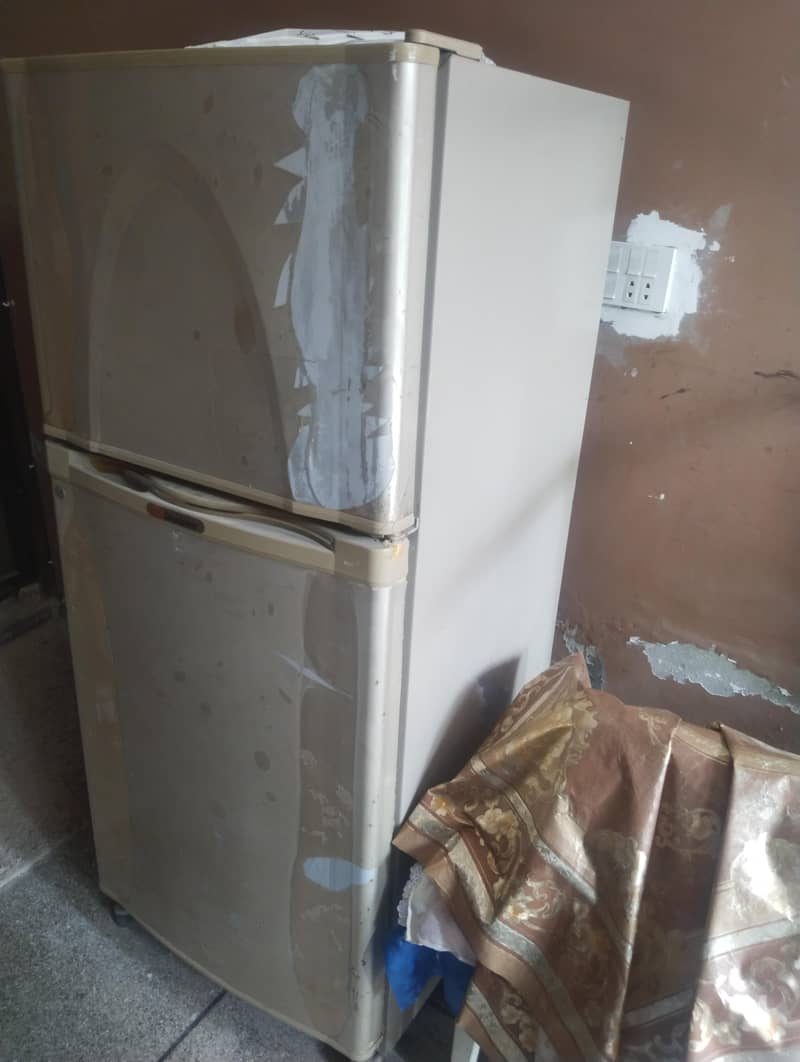 Dawlance Refrigerator 2