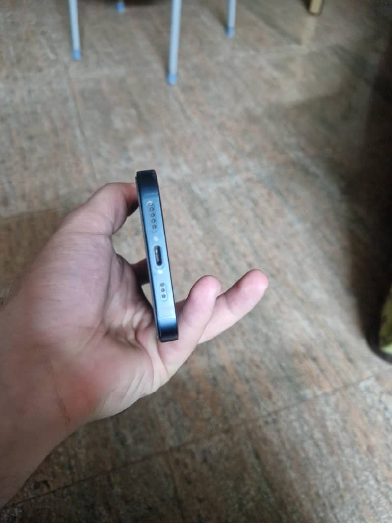 Apple iPhone 14 2
