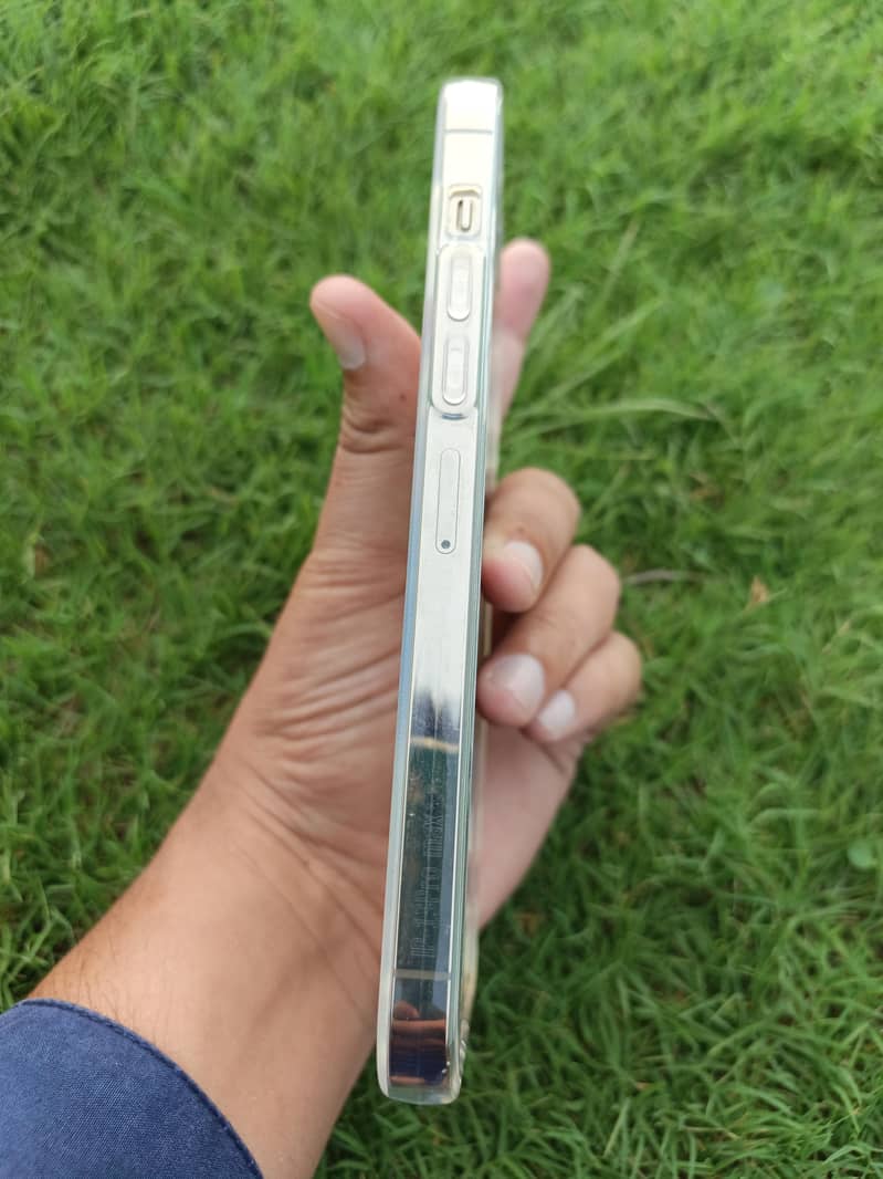 Apple iPhone 13 Pro Max 3