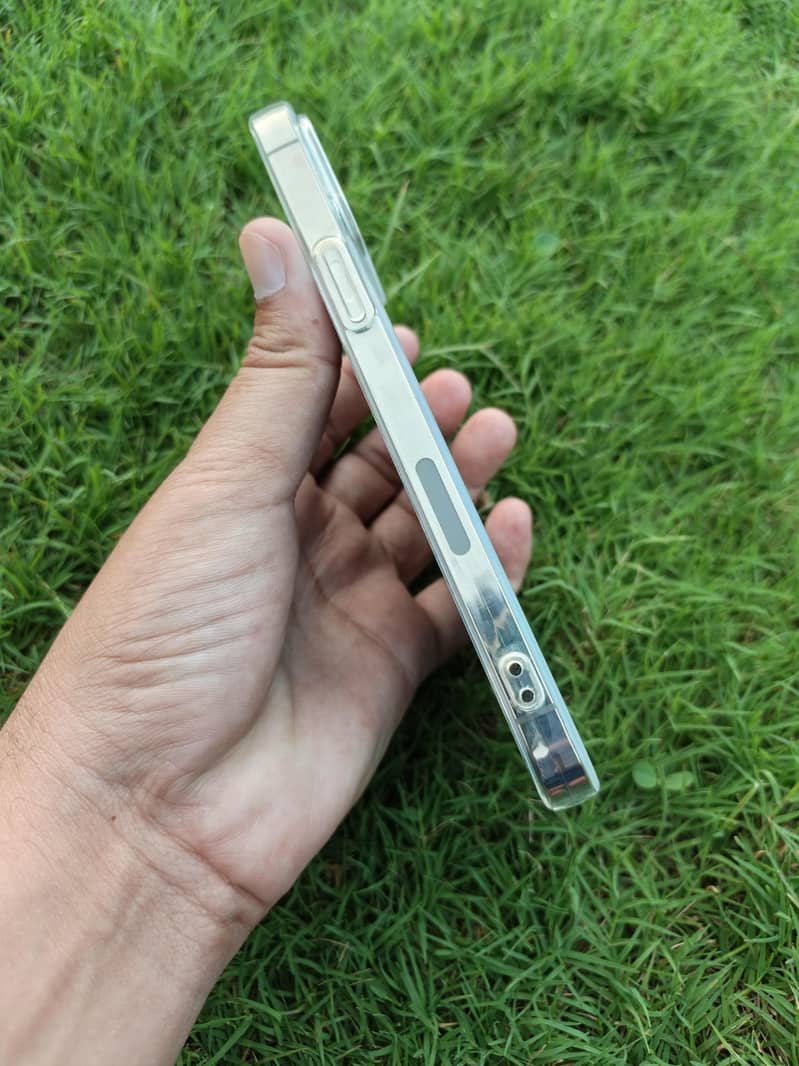 Apple iPhone 13 Pro Max 6