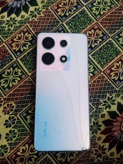 Infinix Note 30