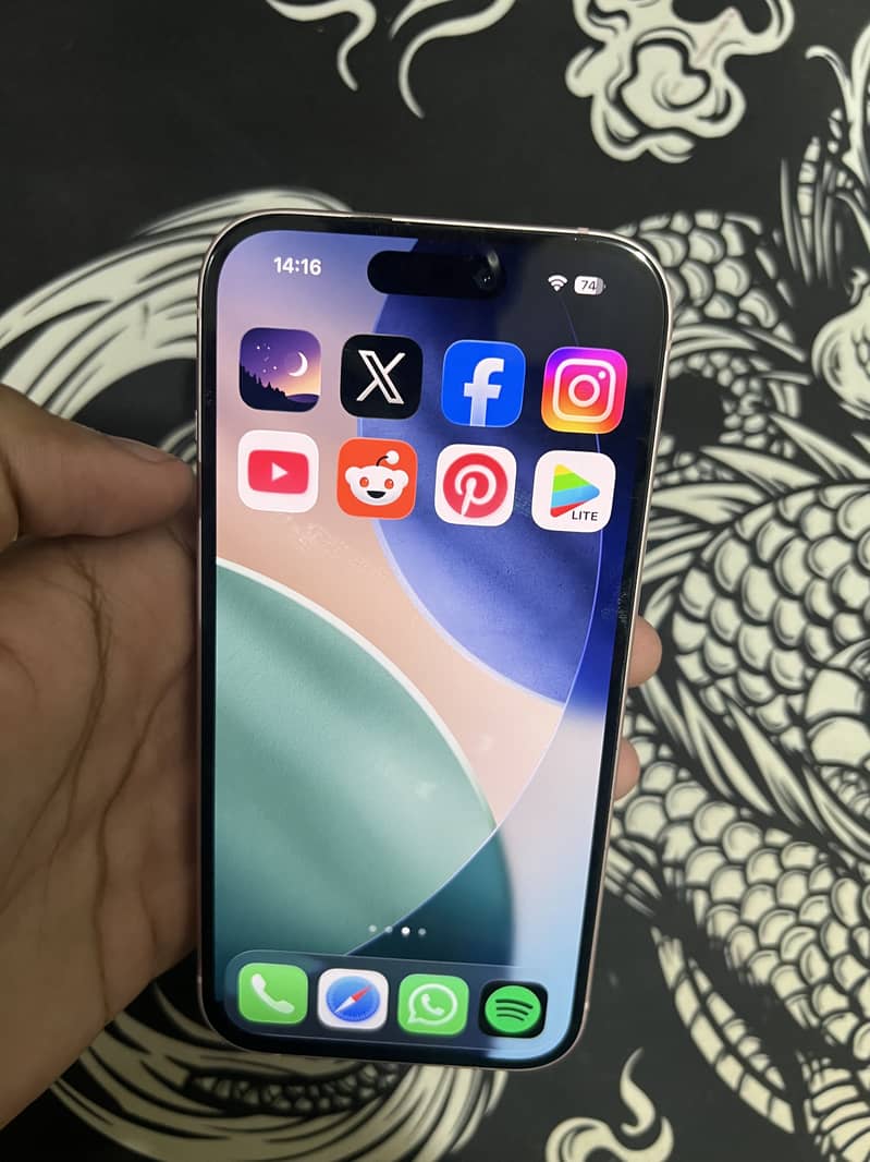 Apple iPhone 15 2
