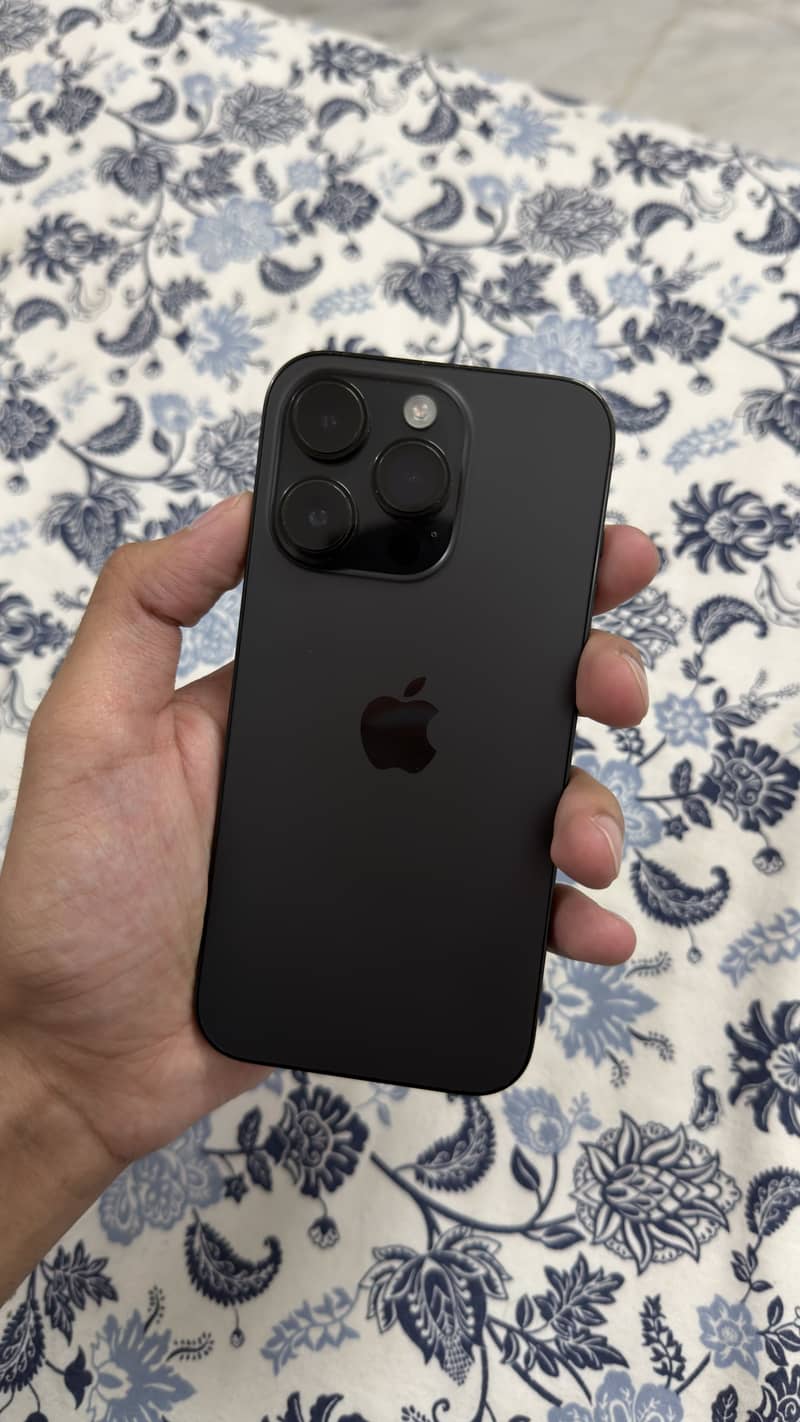 Apple iPhone 14 Pro 3