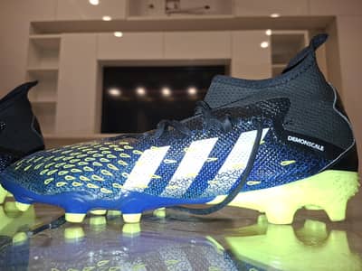Adidas PREDATOR FREAK (DEMONSKIN FG (superlative pack) Original fleats