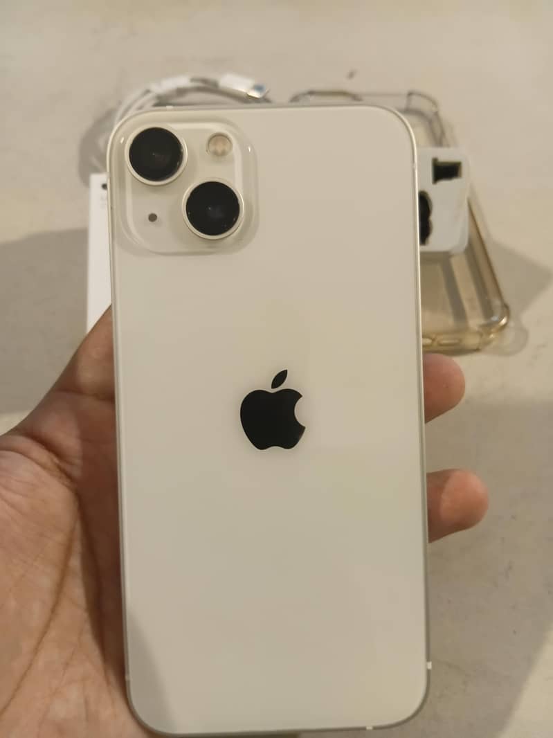Apple iPhone 13 0