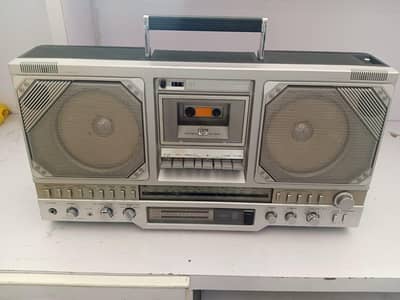 AKAI TAPE RECORD 4band radio and Mite sisatm