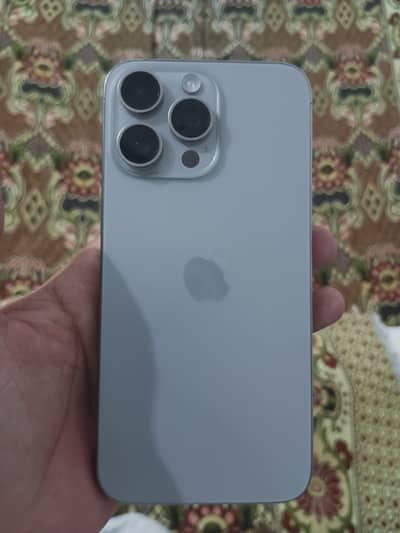 Apple iPhone 15 Pro Max factory unlock for sale with box read descr