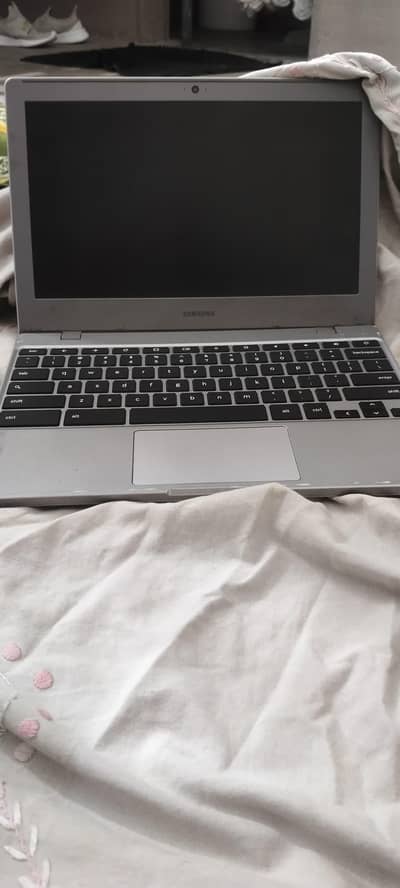 Samsung Chrome book Condition 10/9