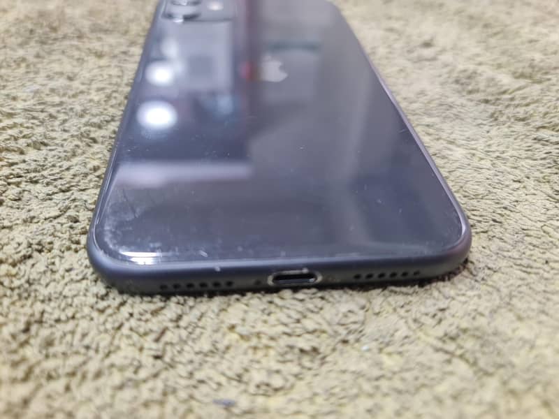 Apple iPhone 11 2