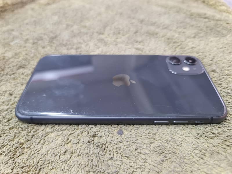 Apple iPhone 11 3