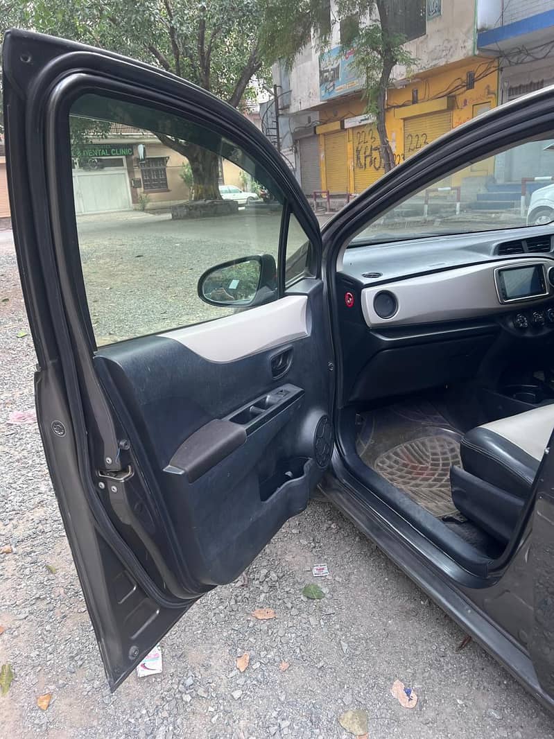 COROLLA VITZ 3