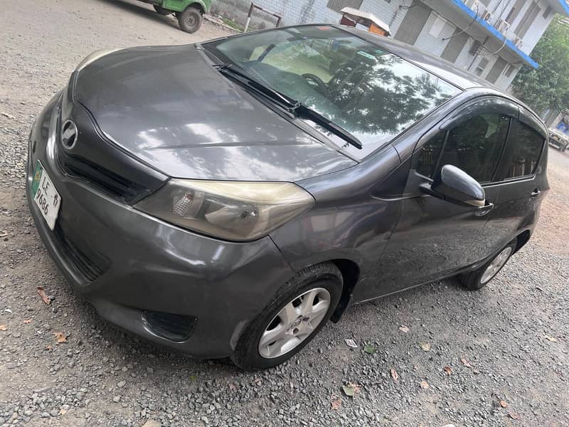 COROLLA VITZ 4