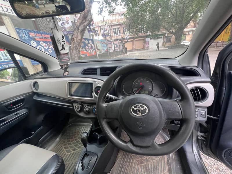 COROLLA VITZ 9