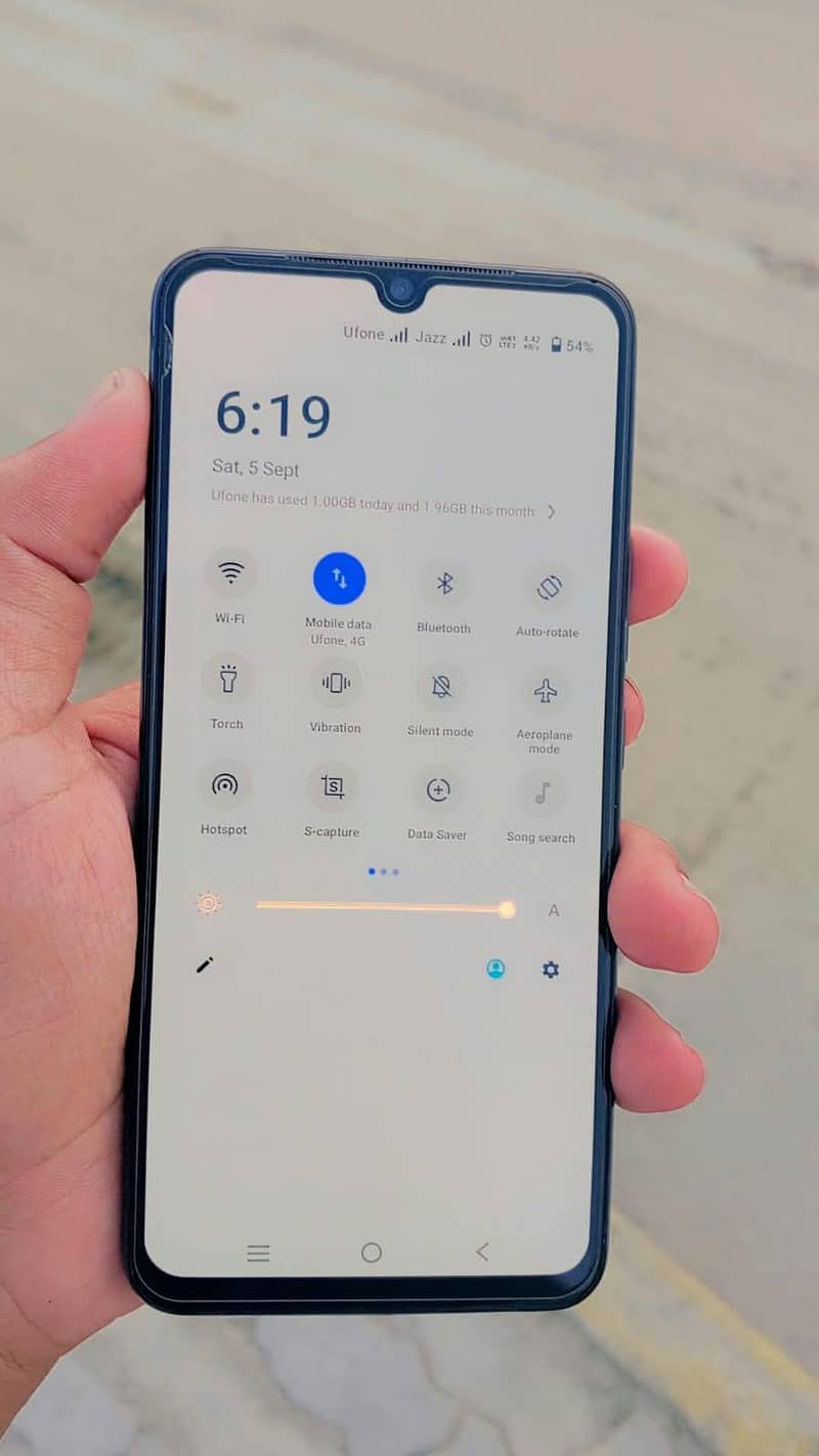 Vivo V21e 1