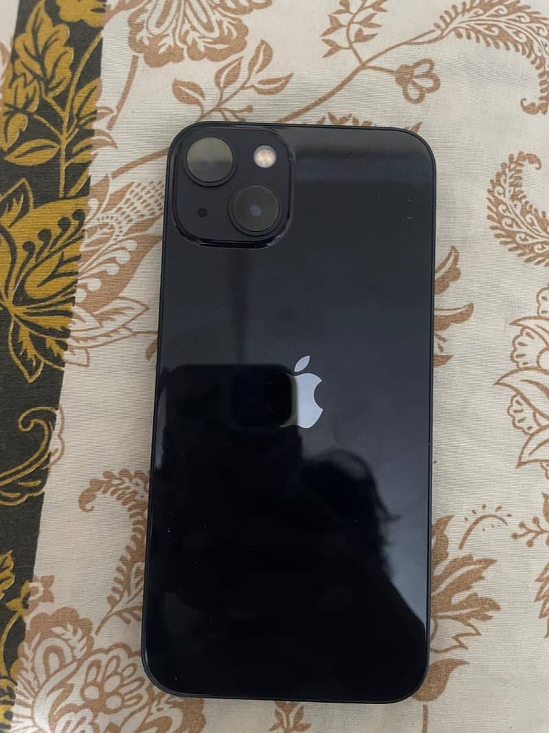 Apple iPhone 13 2