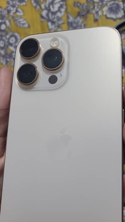 Apple iPhone 16 Pro Max 93%