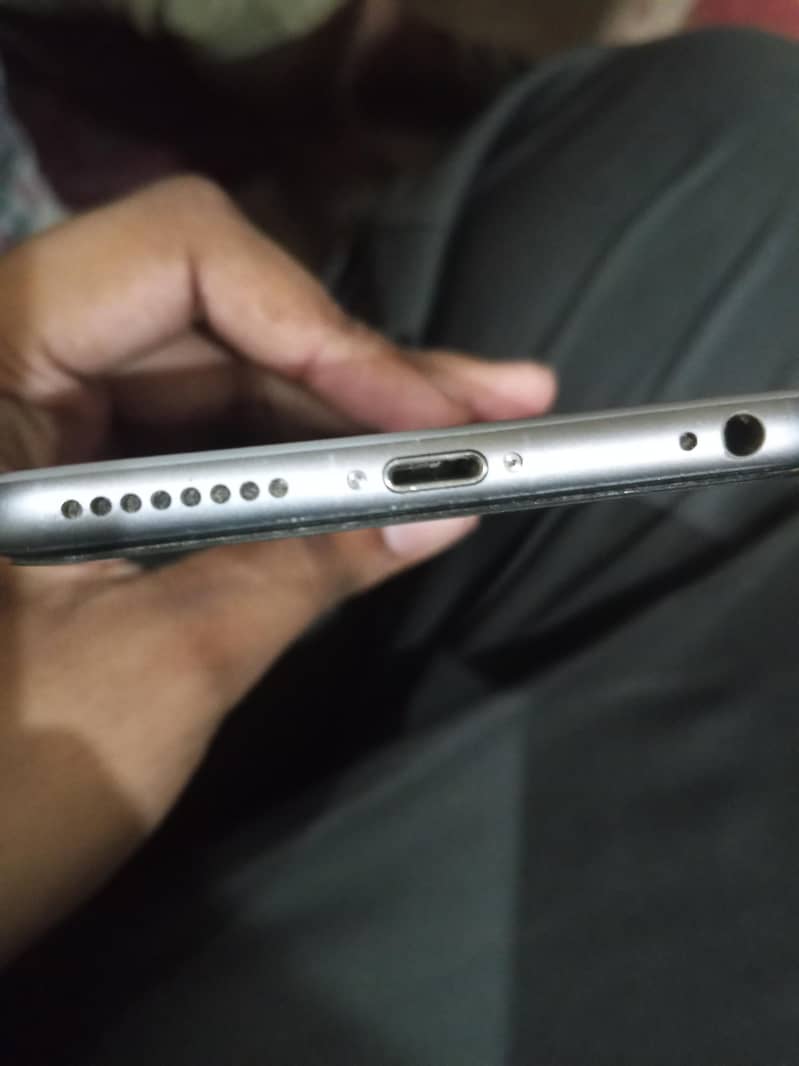 Apple iPhone 6 Plus 2