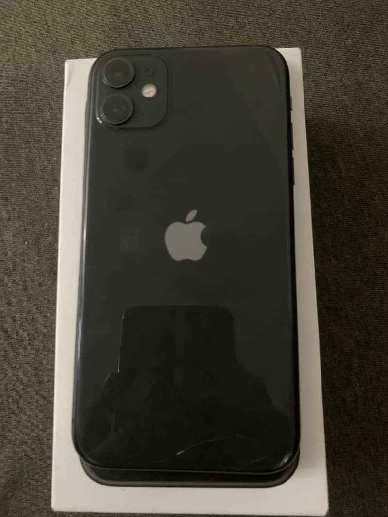 Apple iPhone 11 3