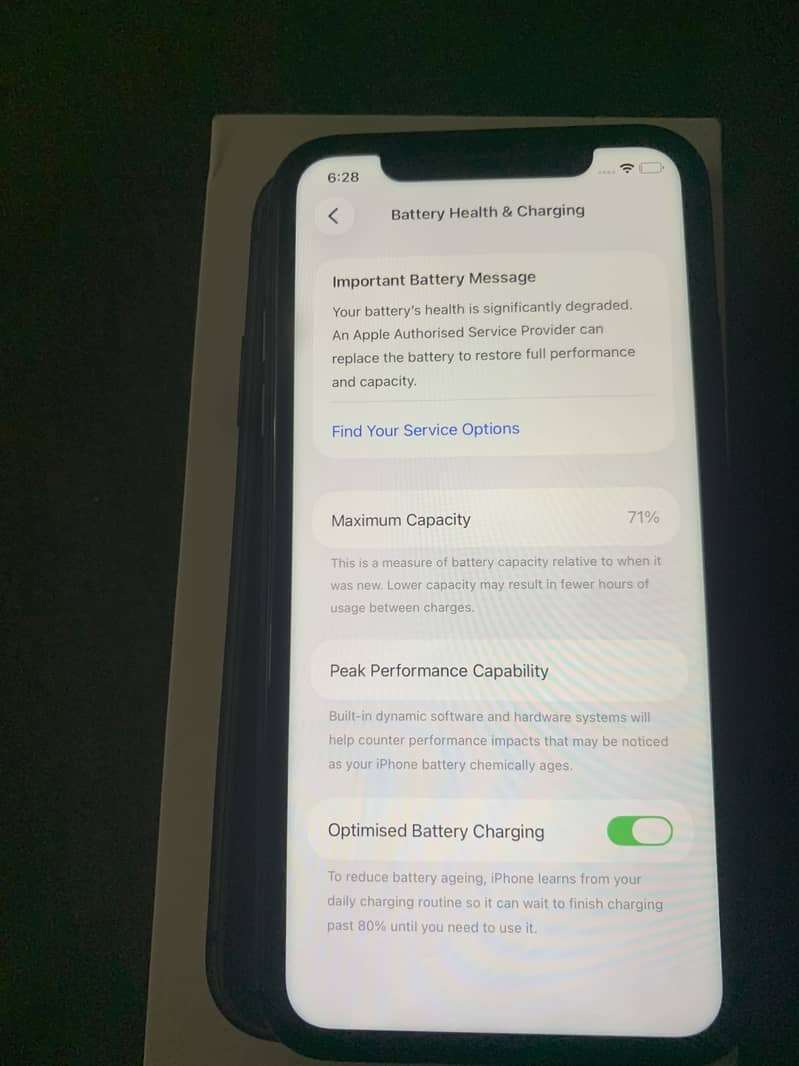 Apple iPhone 11 4