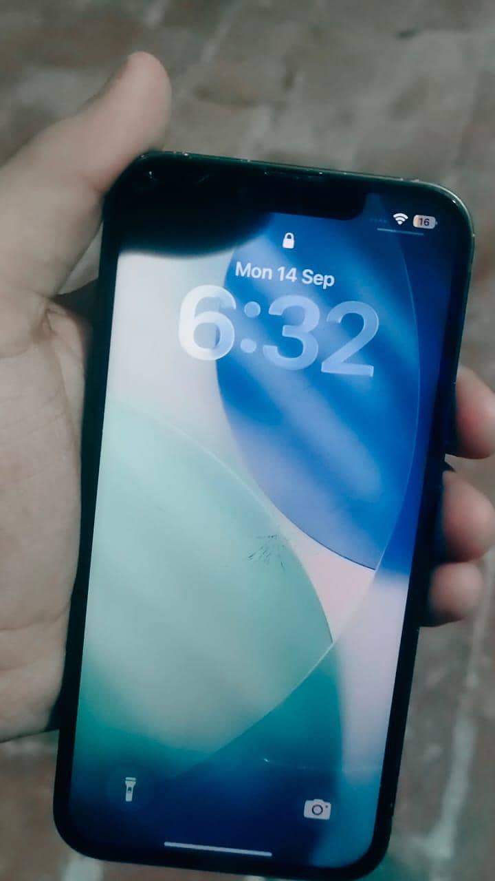 Apple iPhone 13 3
