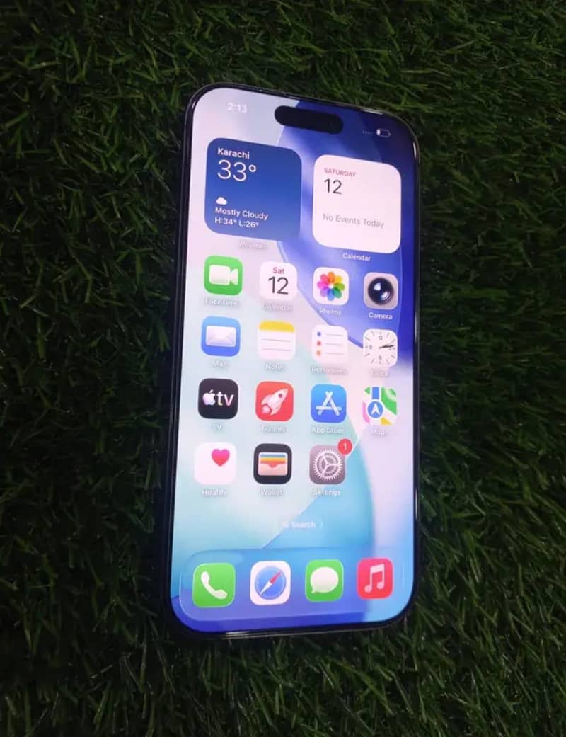 Apple iPhone 16 Pro 2