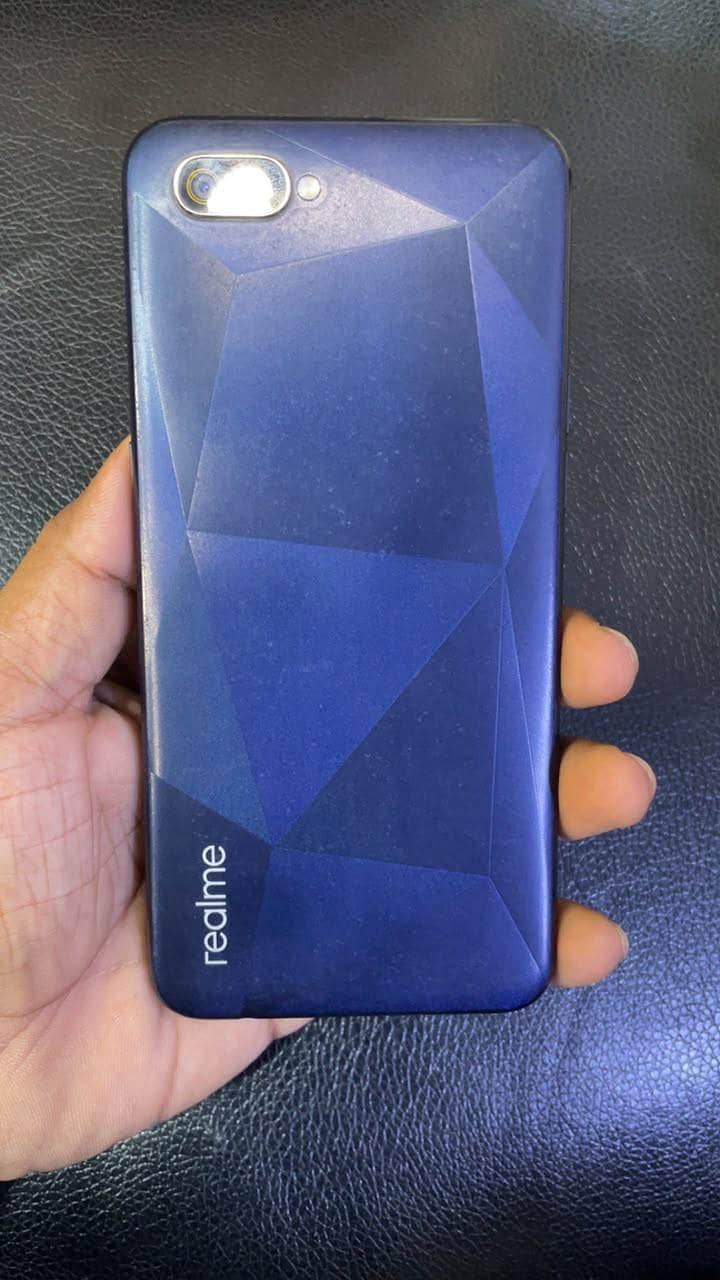 Realme C2 3