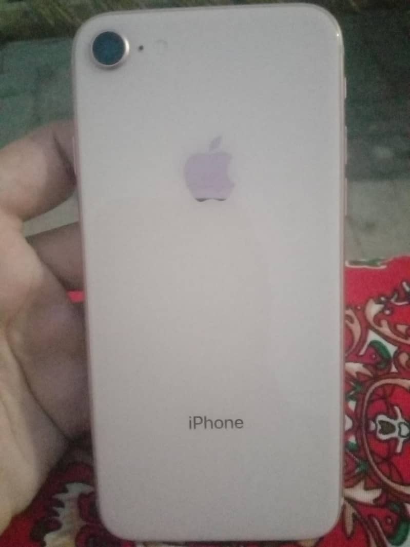Apple iPhone 8 Plus 0