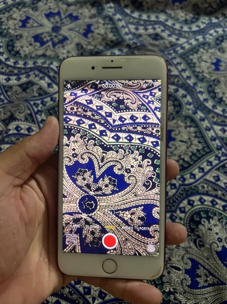 Apple iPhone 7 Plus 4