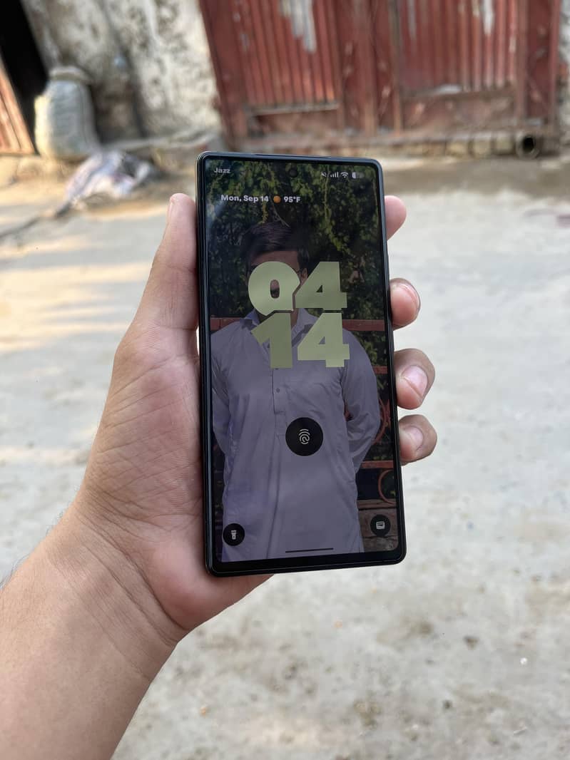 Google Pixel 6a 1