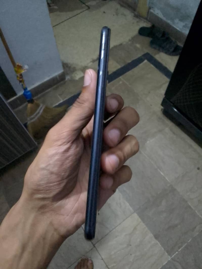 Apple iPhone 7 Plus jv 1