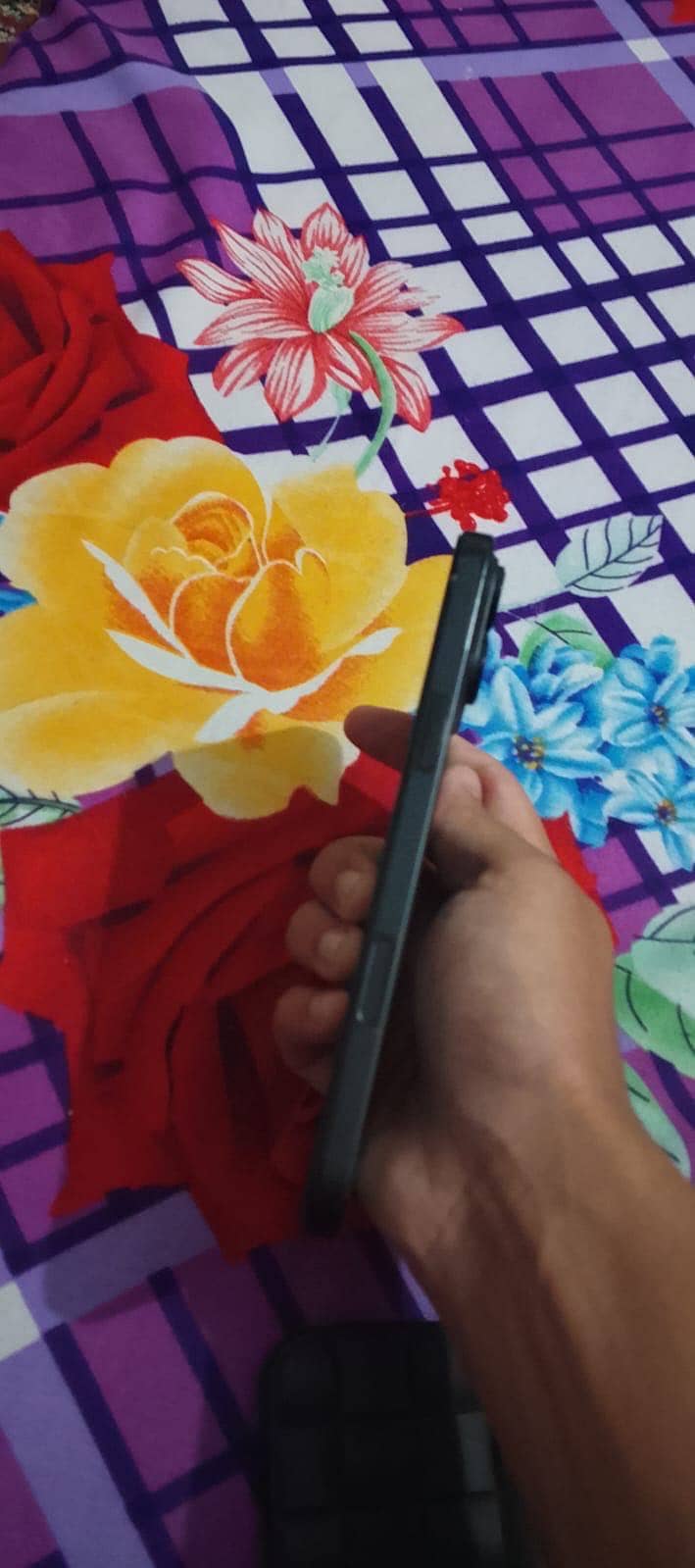 Apple iPhone 16 Pro Max 2