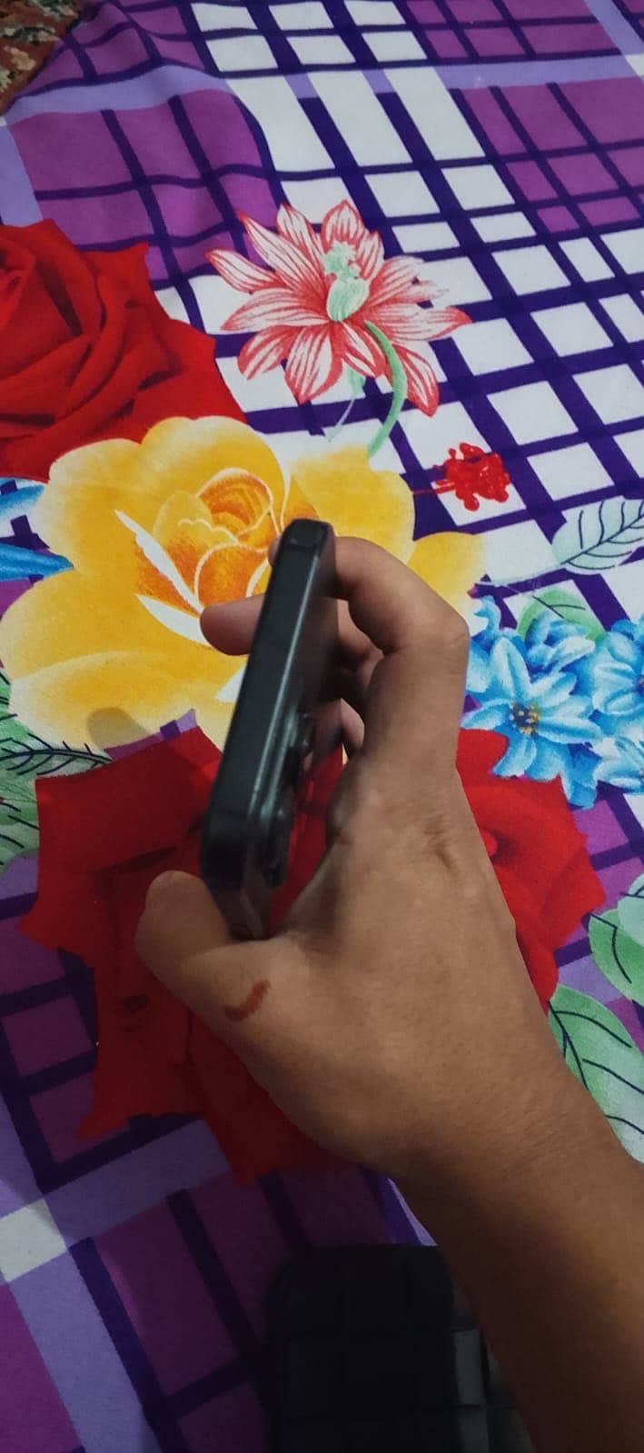 Apple iPhone 16 Pro Max 4