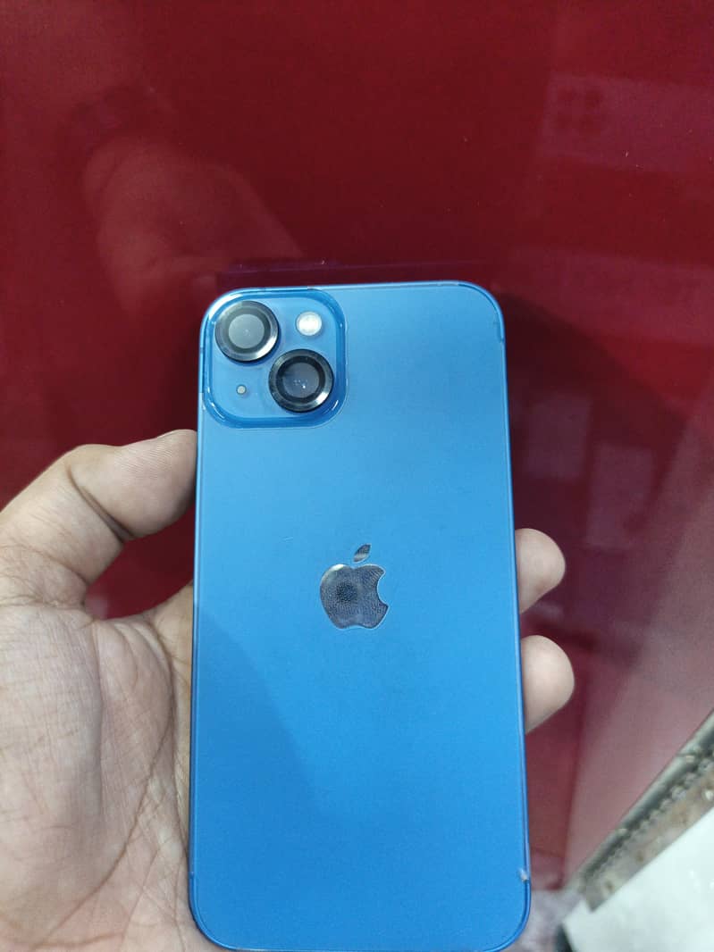 Apple iPhone 13 1