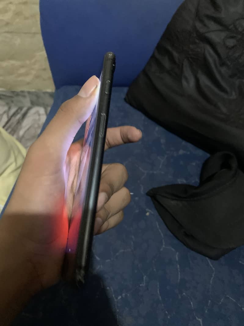 Apple iPhone 7 Plus 4