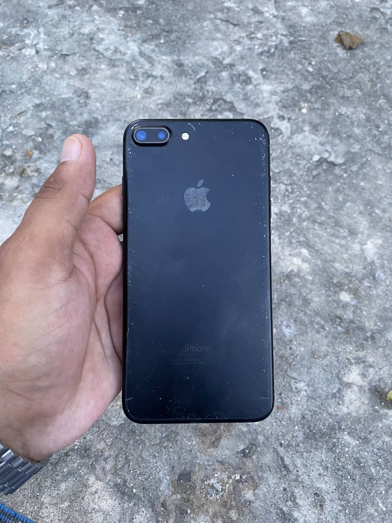 Apple iPhone 7 Plus 4