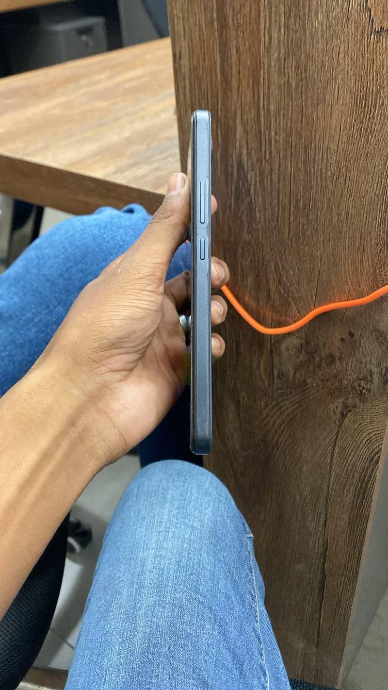 Realme C30 1