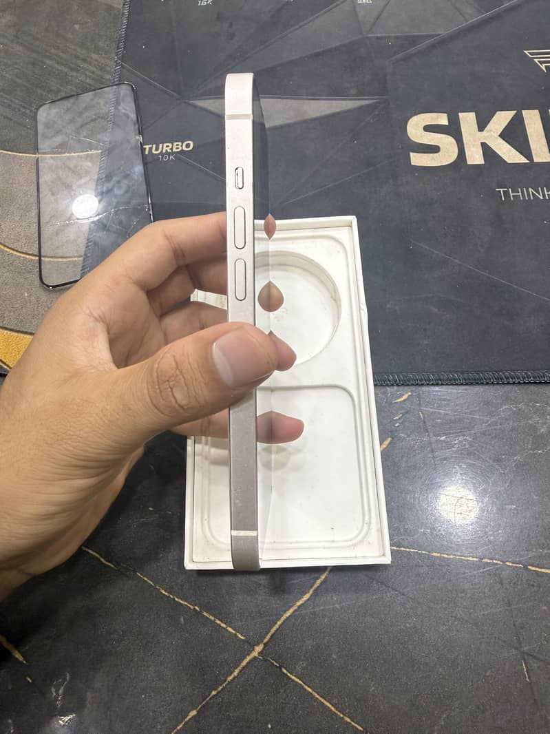 Apple iPhone 14 1