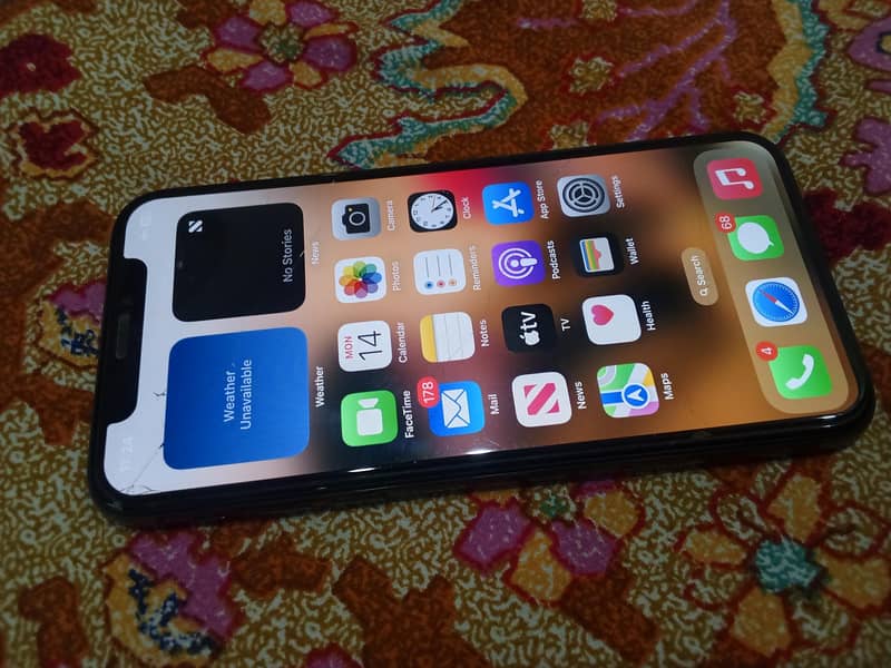 Apple iPhone XS 3