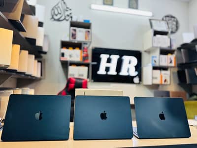 Macbook m2 Air 16gb 1tb midnight blue Non active new macbook 10/10