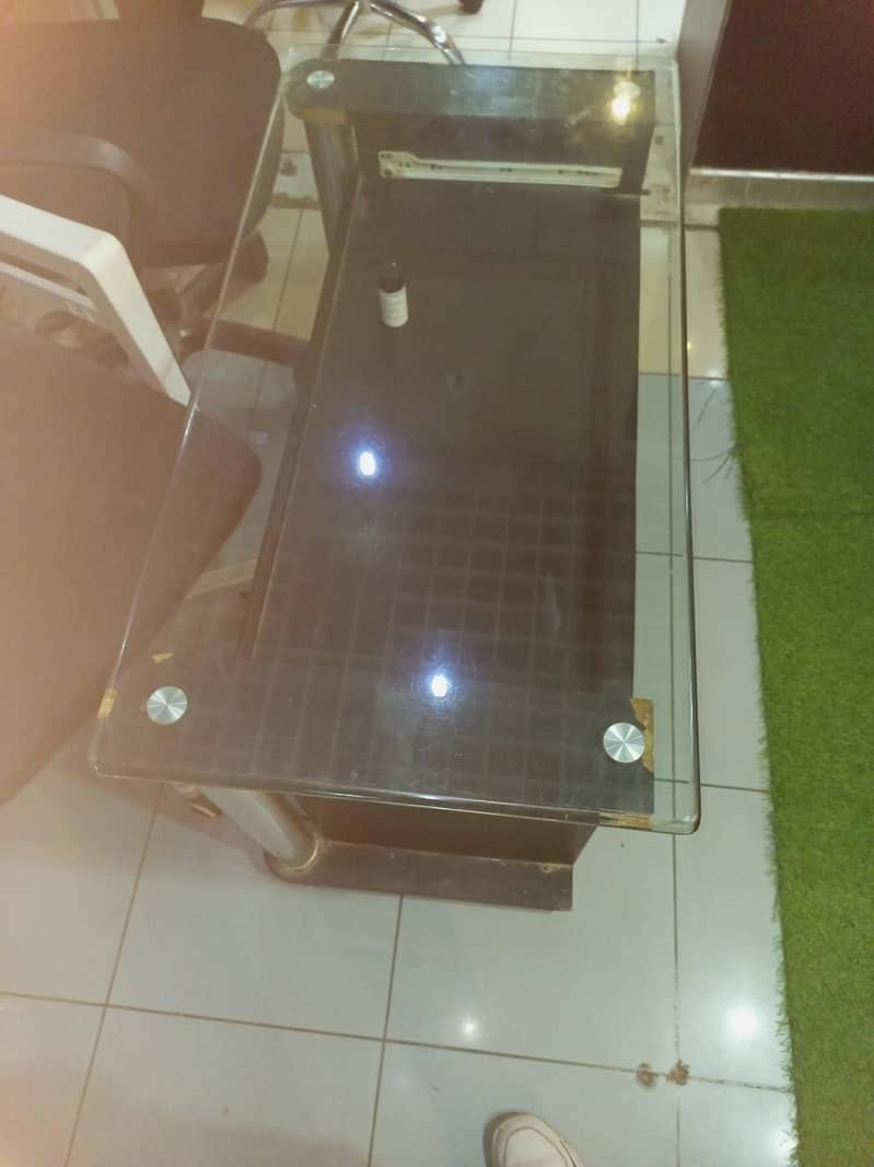 computer table 1