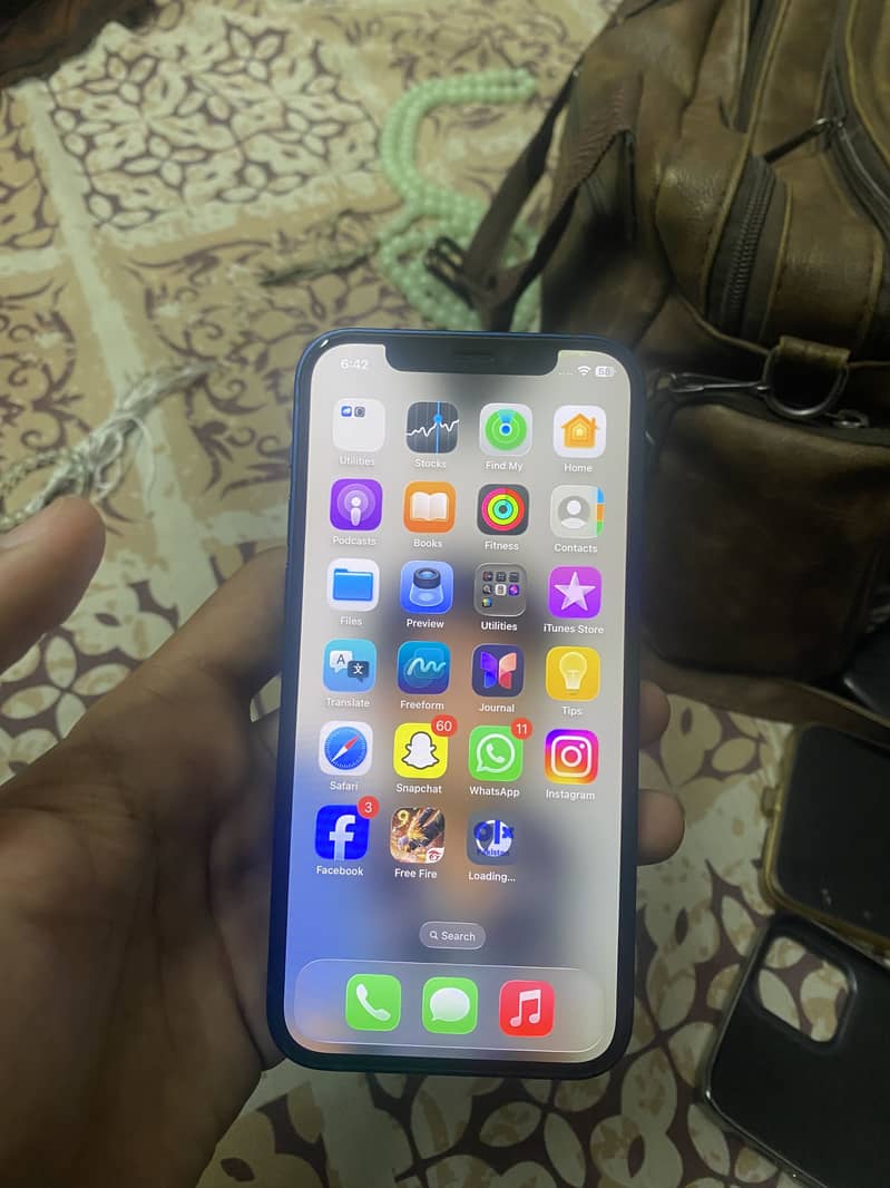 Apple iPhone 12 7