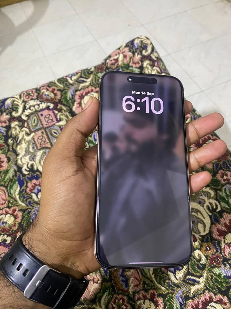 Apple iPhone 16 Pro Max 5