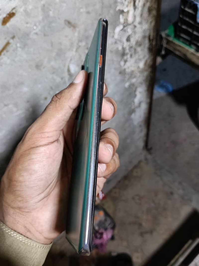 Tecno CAMON 40 Pro 3