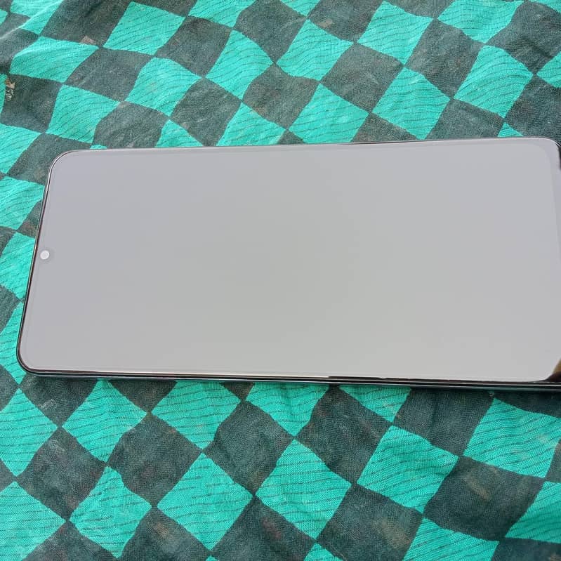 Realme Note 60 4