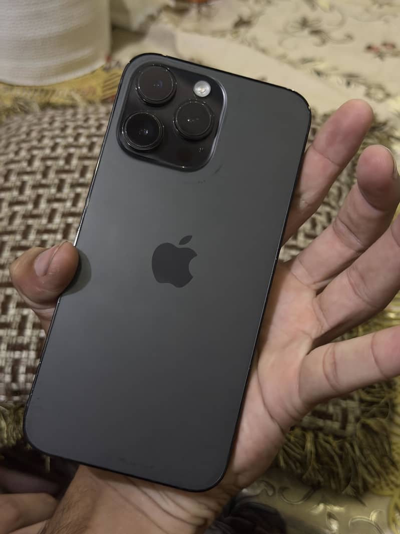 Apple iPhone 14 Pro Max 2